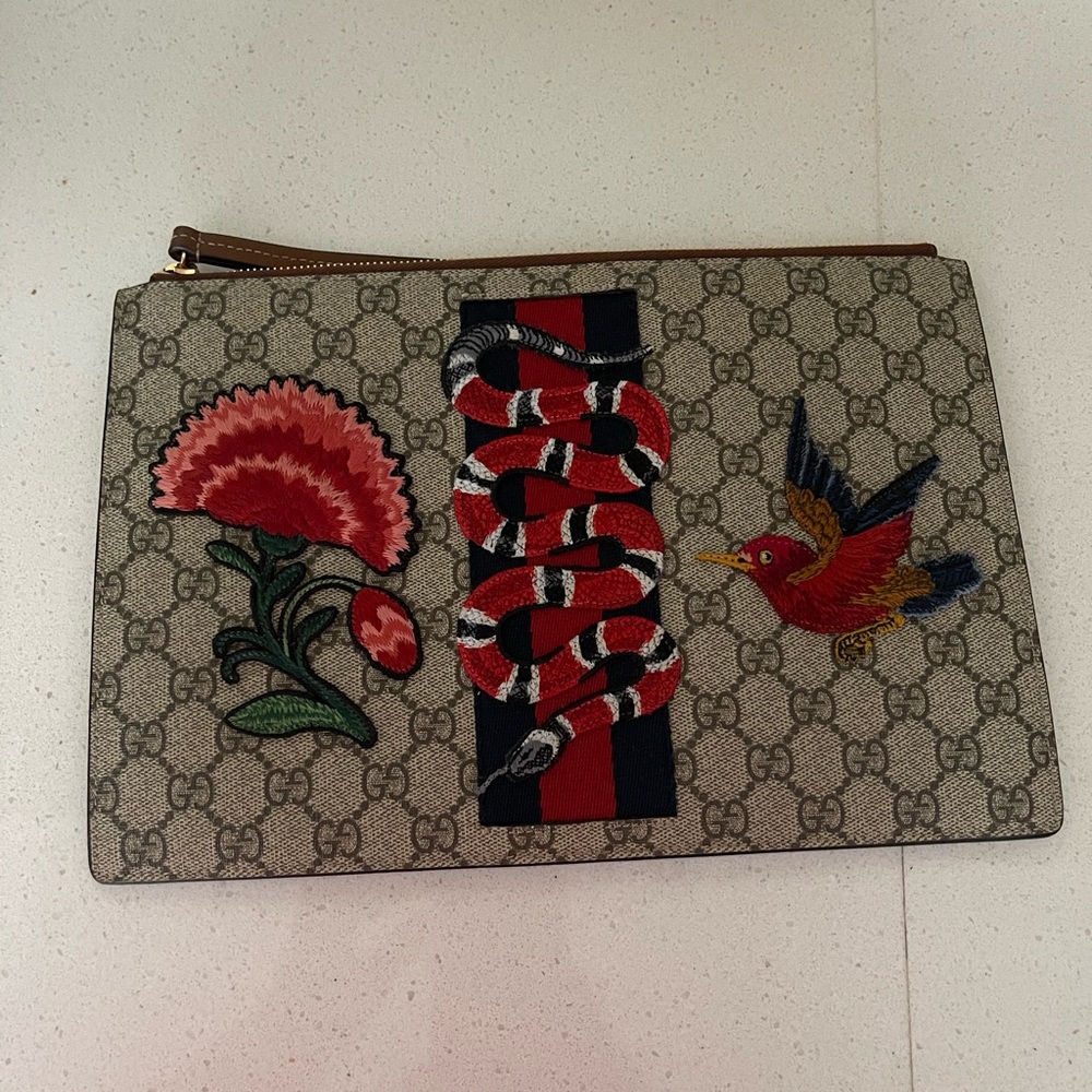Gucci Supreme web pouch - Picture 2 of 3